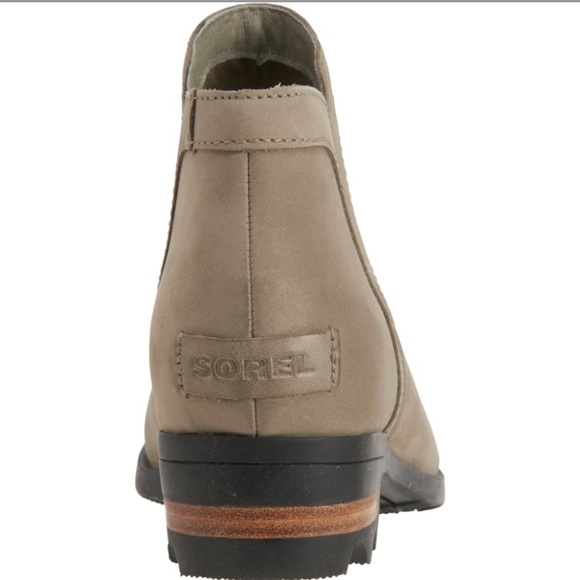 NIB Sorel Lolla Cut Out Booties Nubuck -Waterproof - Picture 8 of 16